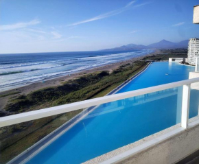 Exclusivas Vistas Panorámicas al Océano y Playas
